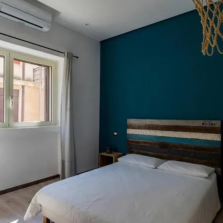 Couette-café Adrian's 3*