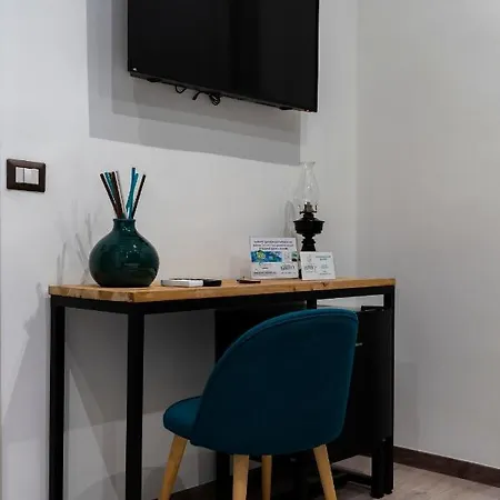 Adrian's Alojamento de Acomodação e Pequeno-almoço 3*